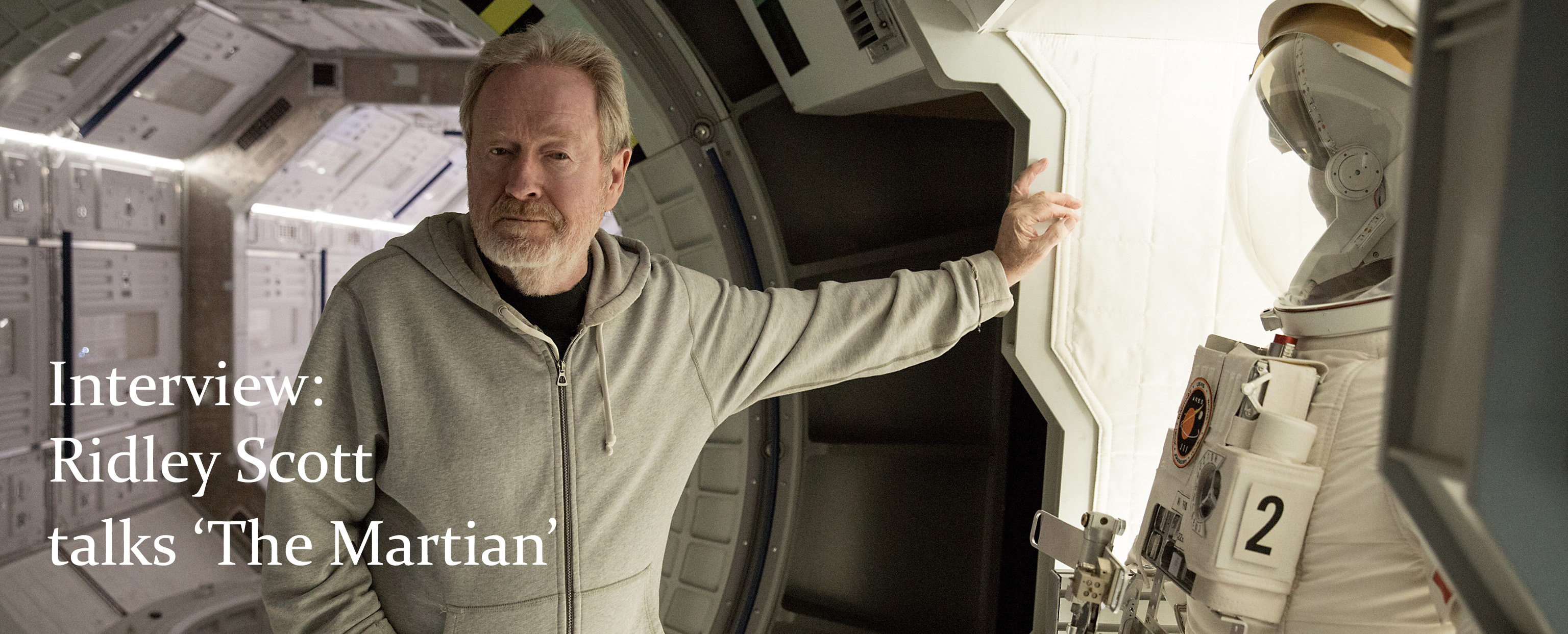 Ridley Scott on the set of 'The Martian' (photo: 20th Century Fox)